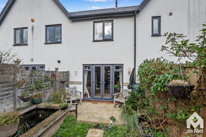 Photo 10- click for photo gallery